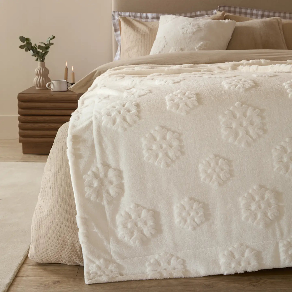 Snowflakes Faux Fur Throw Snow White 150 x 200cm